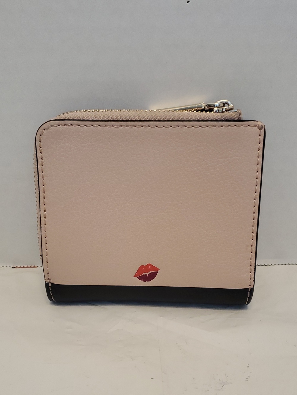 kate spade Pink Minnie Mouse Compact Zip Wallet - Picture 2 of 3